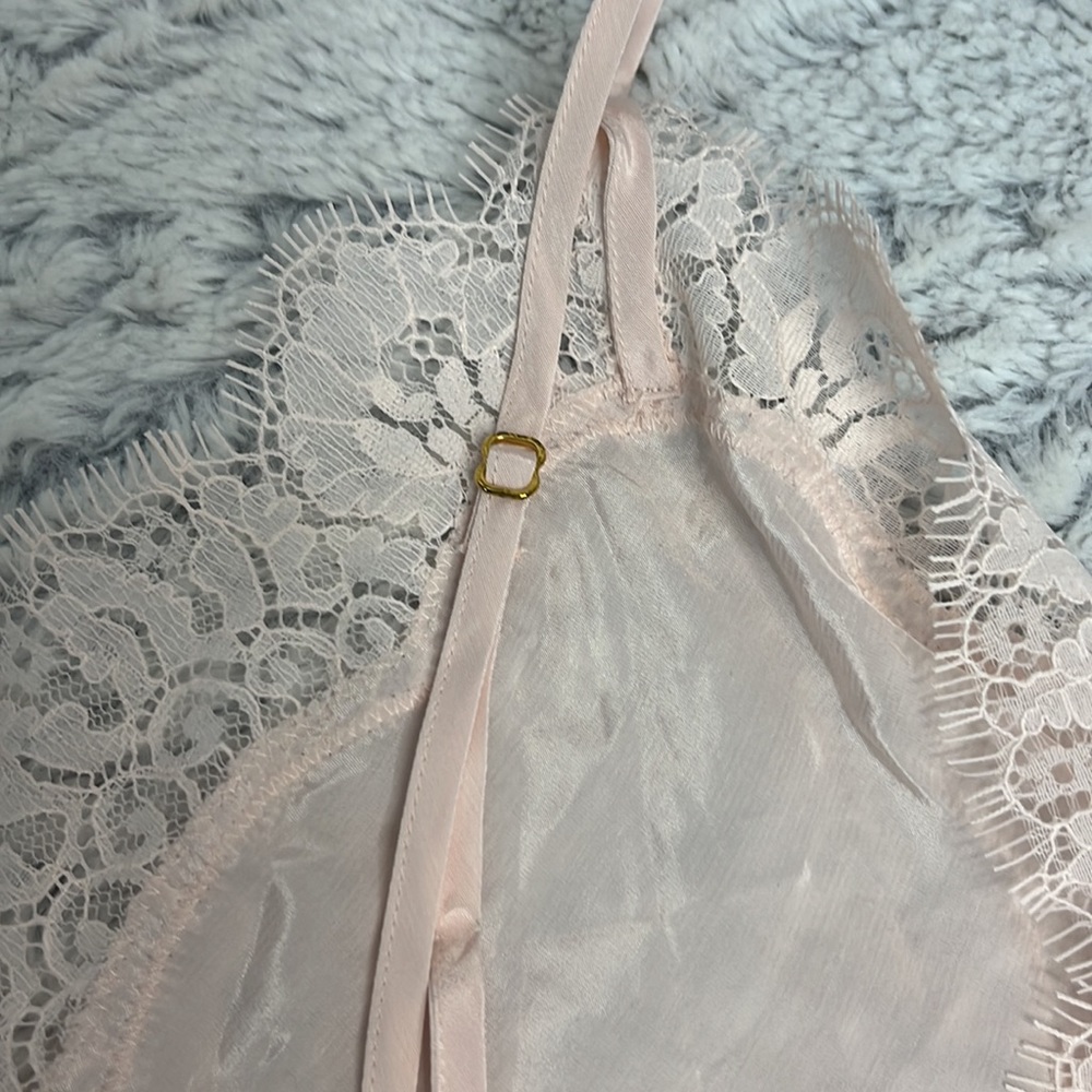 Victorias secret pink lace Camisole with adjustable straps size large - Picture 5 of 7